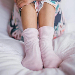Icing Pink Cashmere Socks - MADE THE EDIT