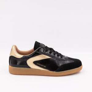 nova black sneaker