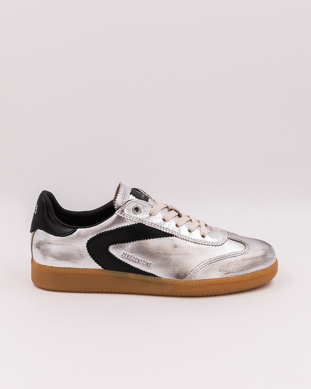 0-105 Nova Silver Black trainer