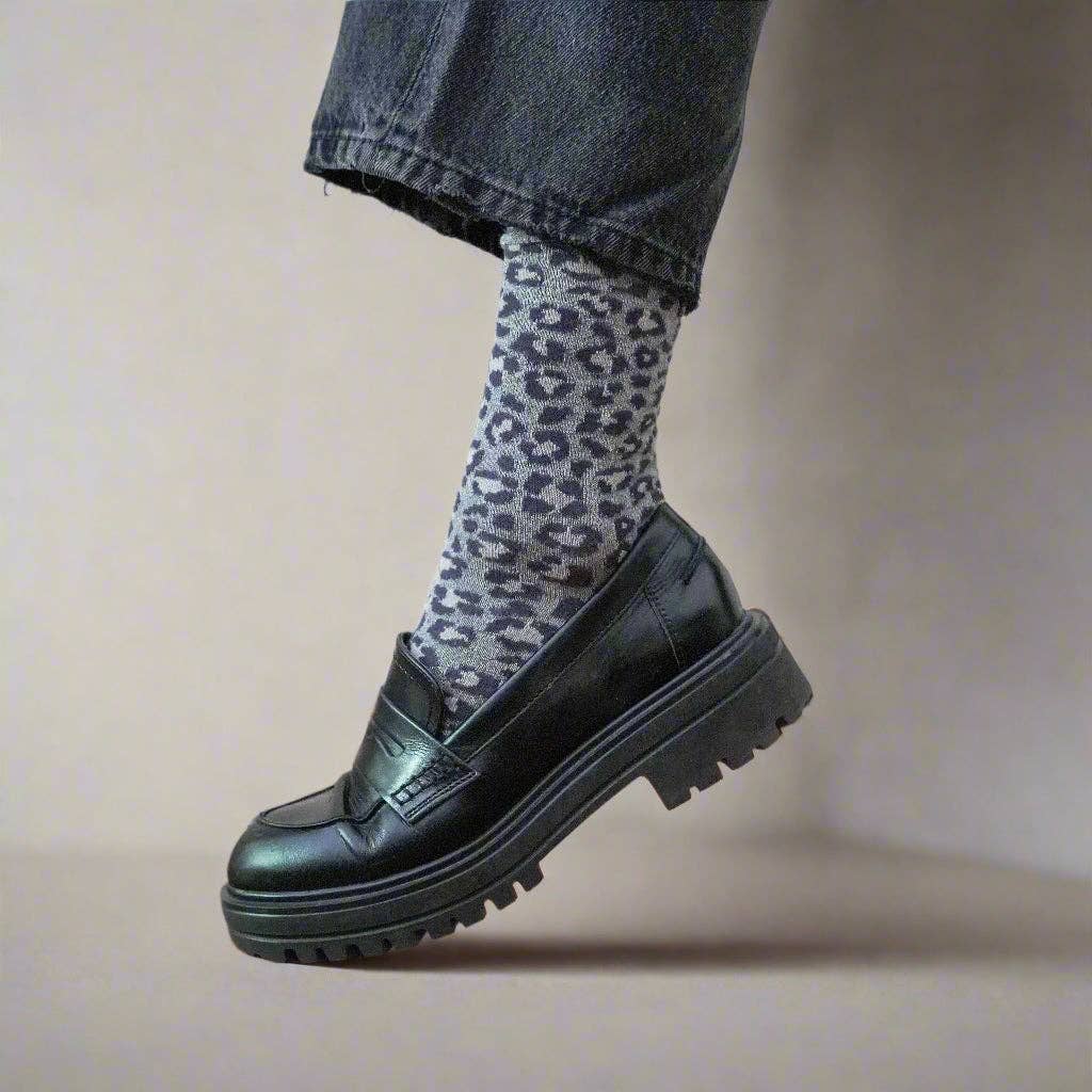 Klue Grey leopard socks