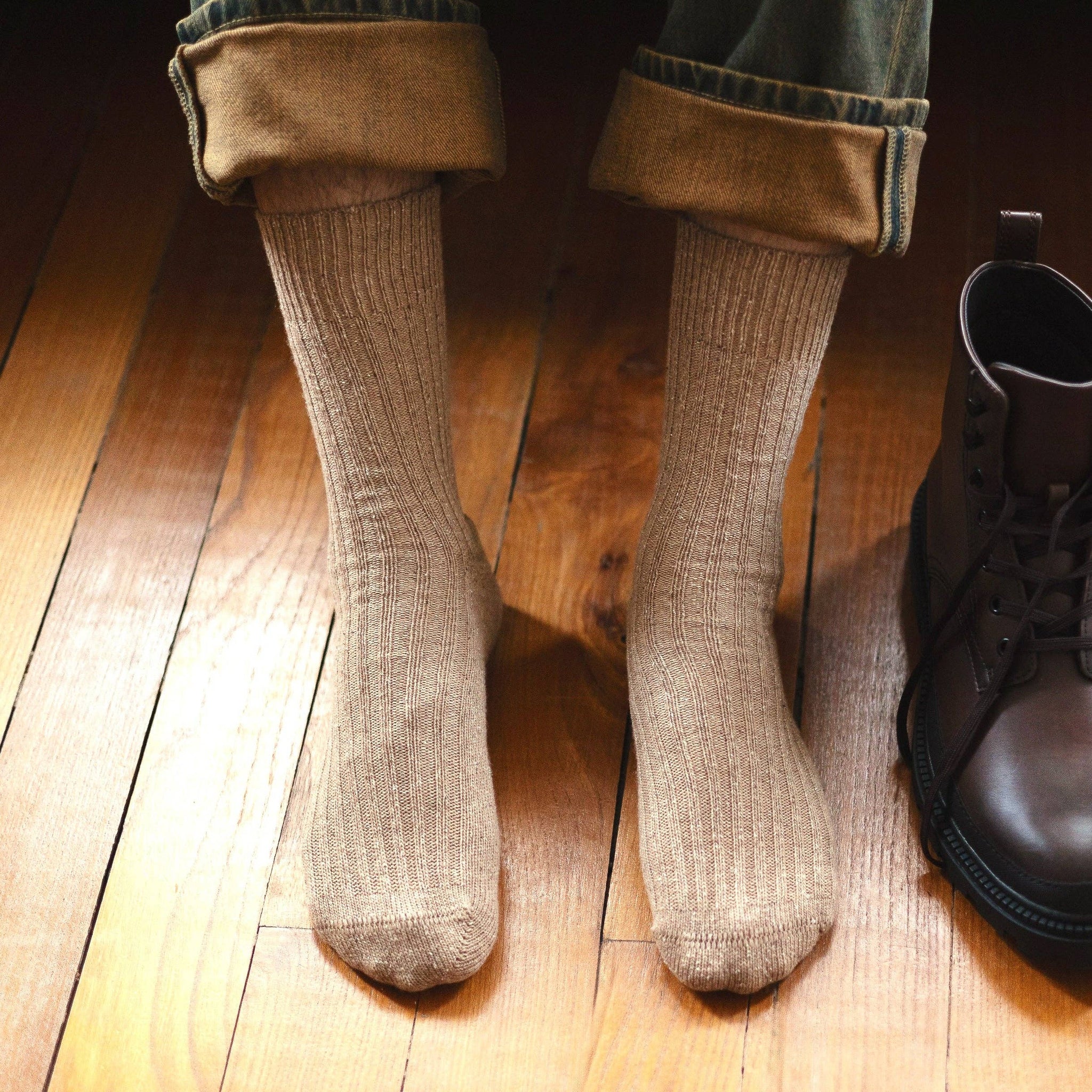 KLUE Silk and Wool beige socks