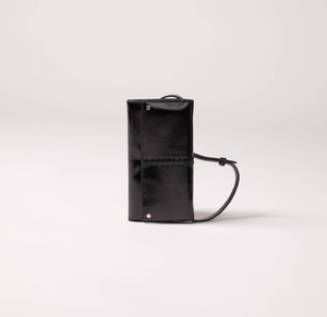 BLACK PATENT LEATHER POUCH GINA
