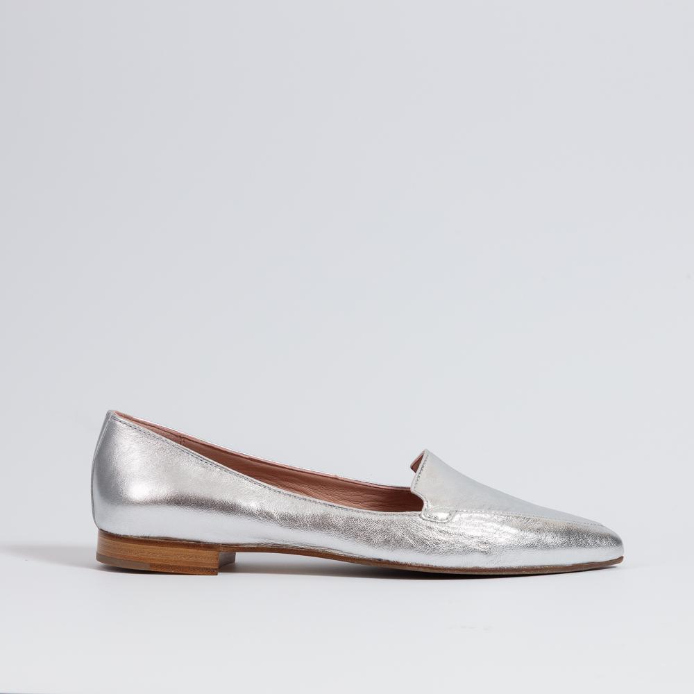 Jasmine pointy toe silver flats