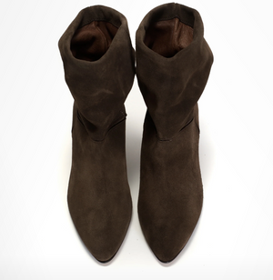 Anonymous Copenhagen Jassi 50 Brown slouch boot
