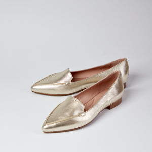 Jasmine pointy toe gold flats