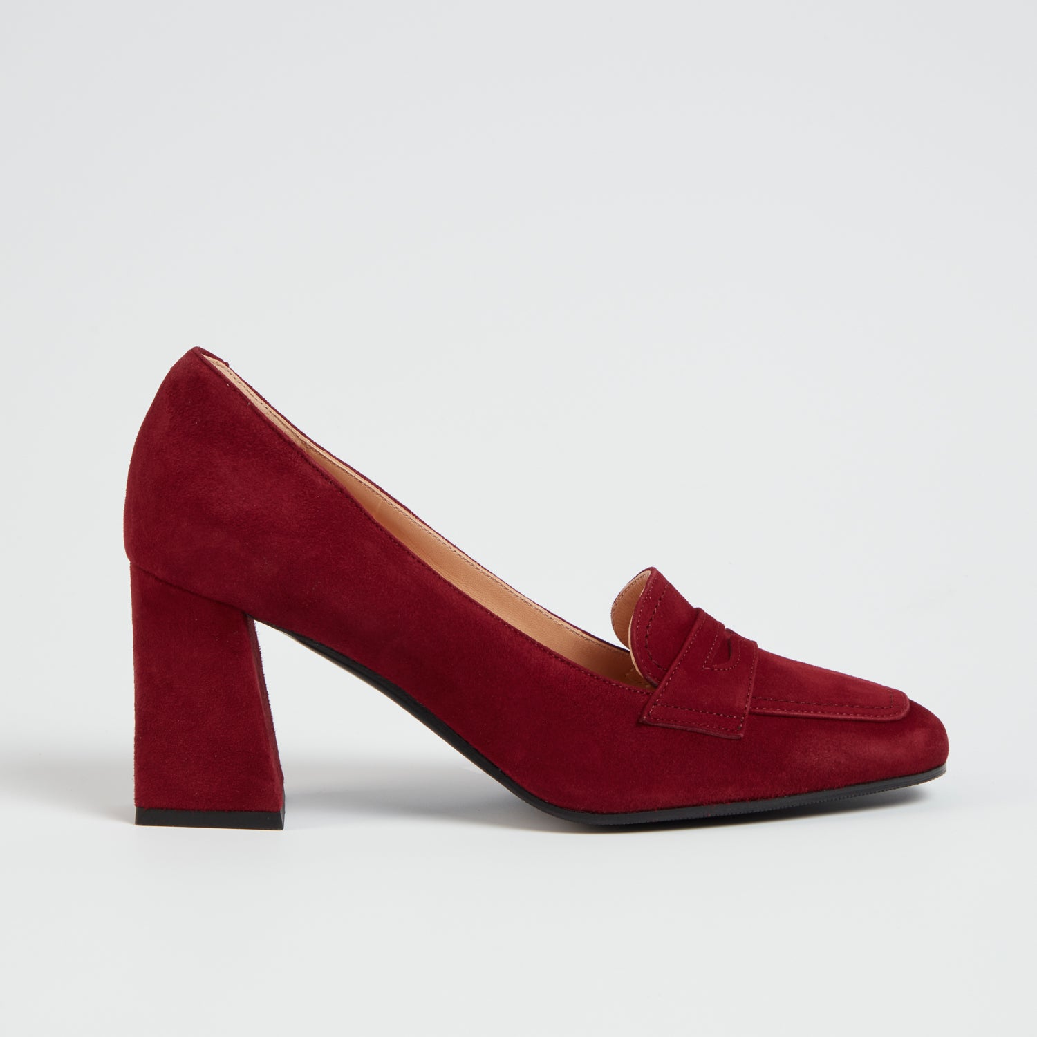 Kat Heeled Loafer in Burgundy Suede