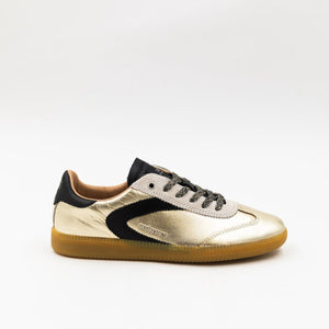 0-105 Nova Bling Gold sneaker