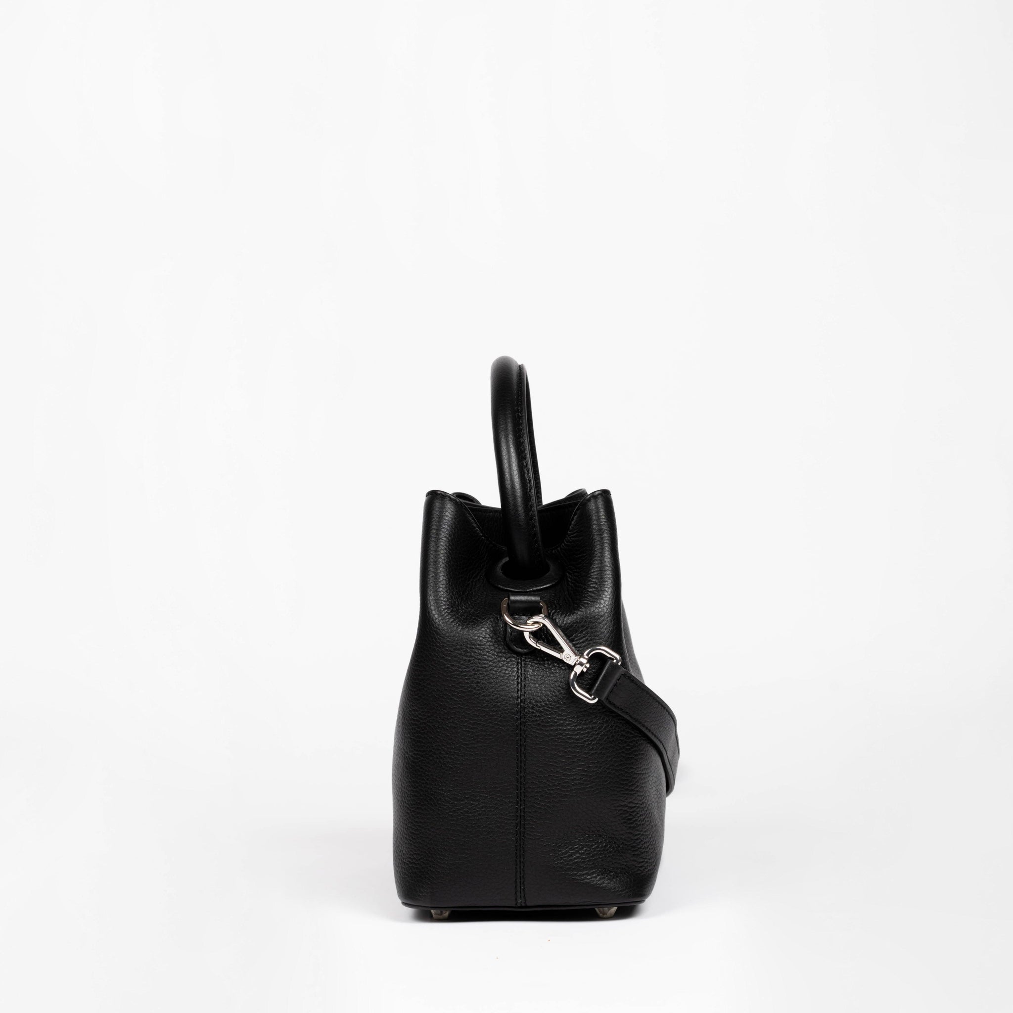 Aléo Bonbon black crossbody bag - MADE THE EDIT