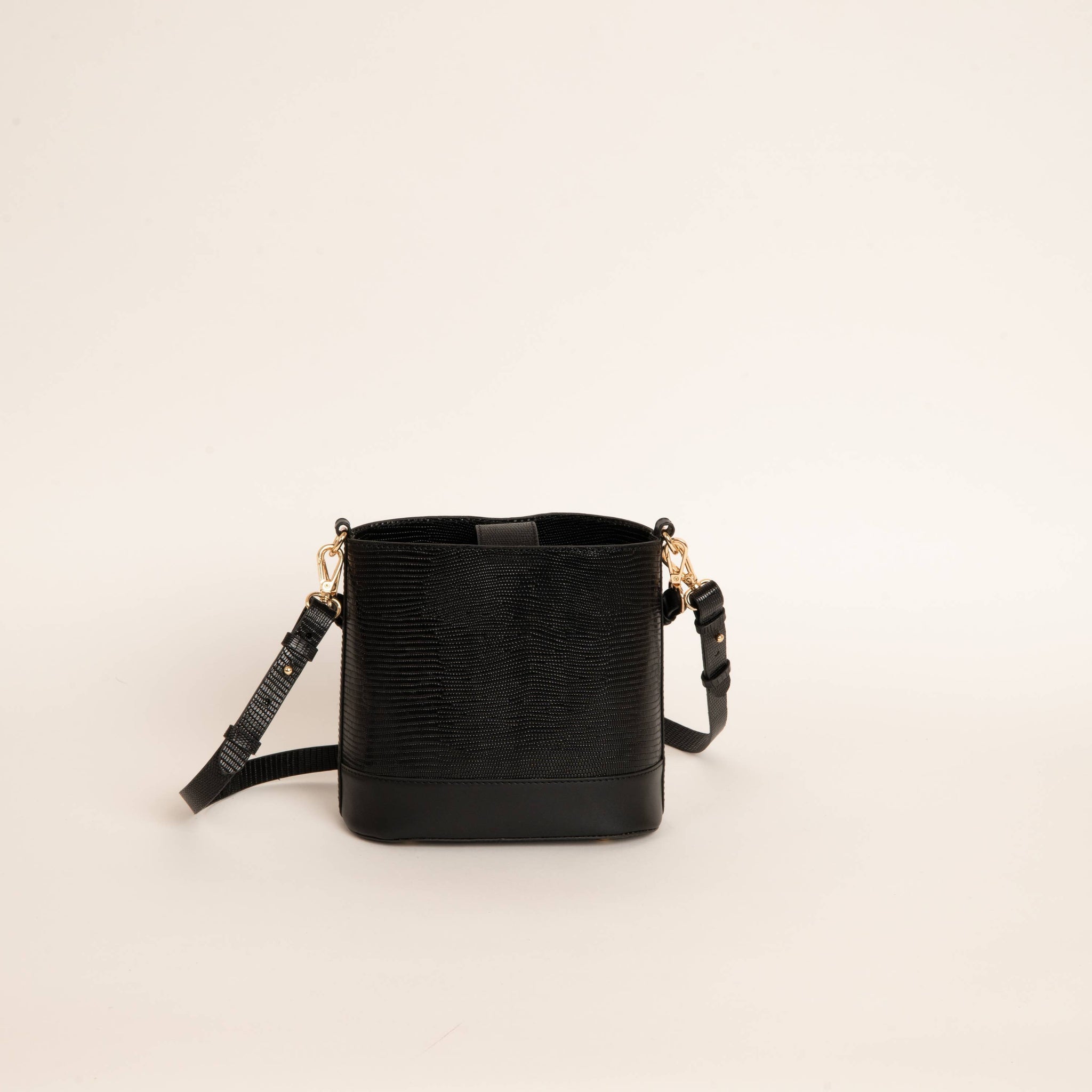 black bucket bag