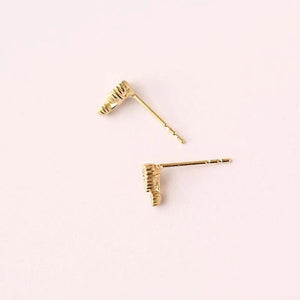 Love Heart Earring Studs 9ct gold - MADE THE EDIT