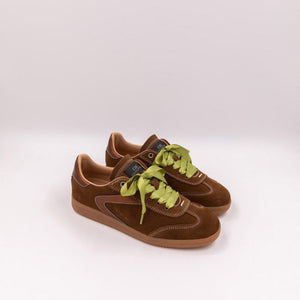 0-105 Nova Brown suede sneaker