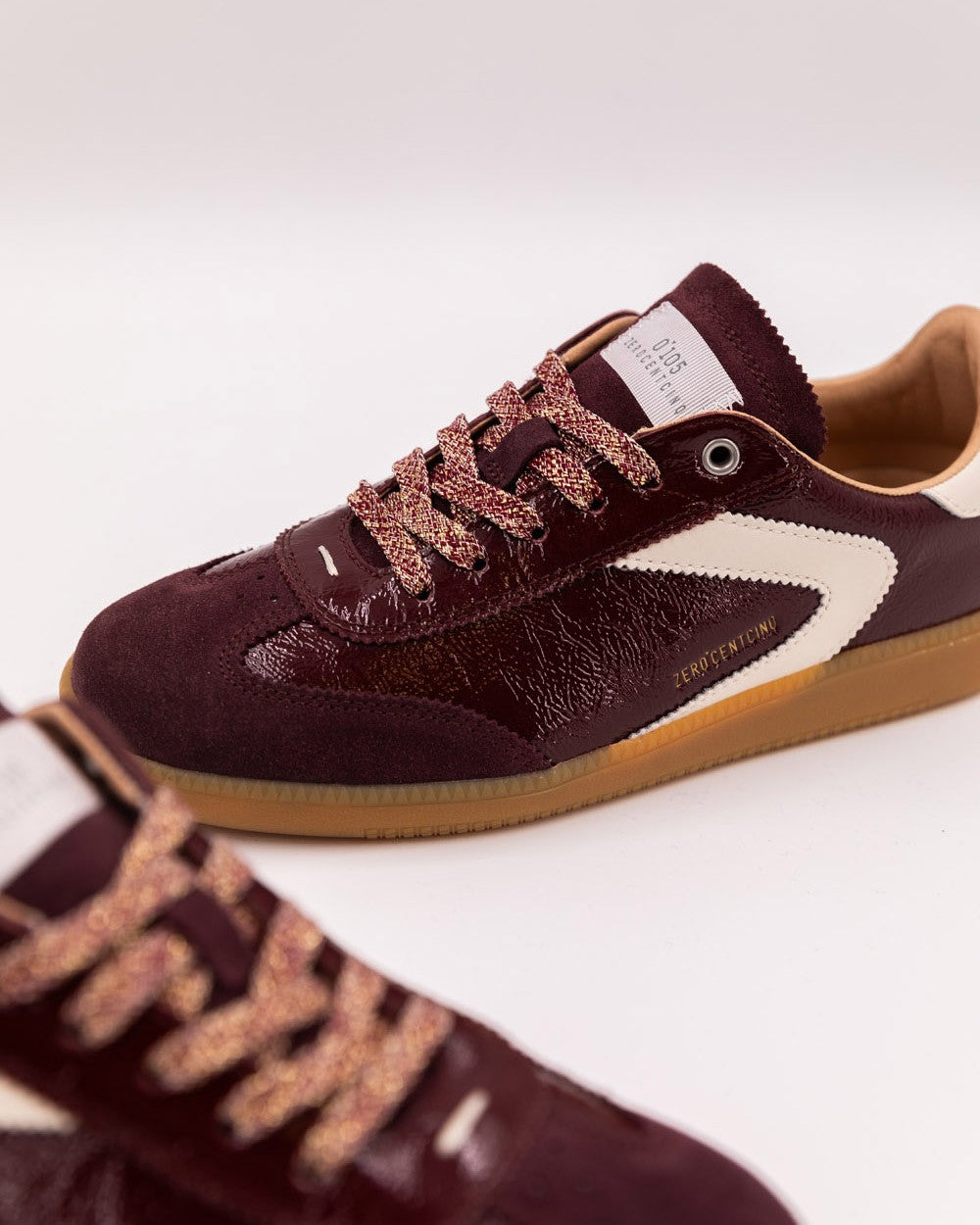 0-105 Nova wine suede sneaker