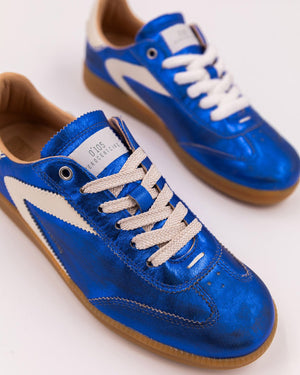 0-105 Nova Blue Metallic sneaker