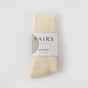 Pairs Scotland Cream Wool Knee Highs